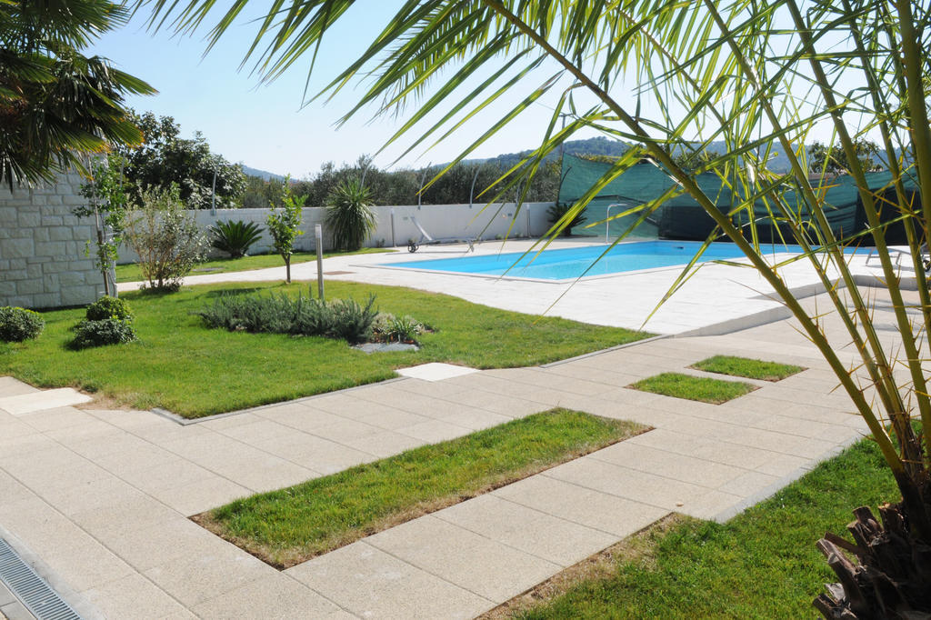 بيتينا Pavlic Apartments المظهر الخارجي الصورة